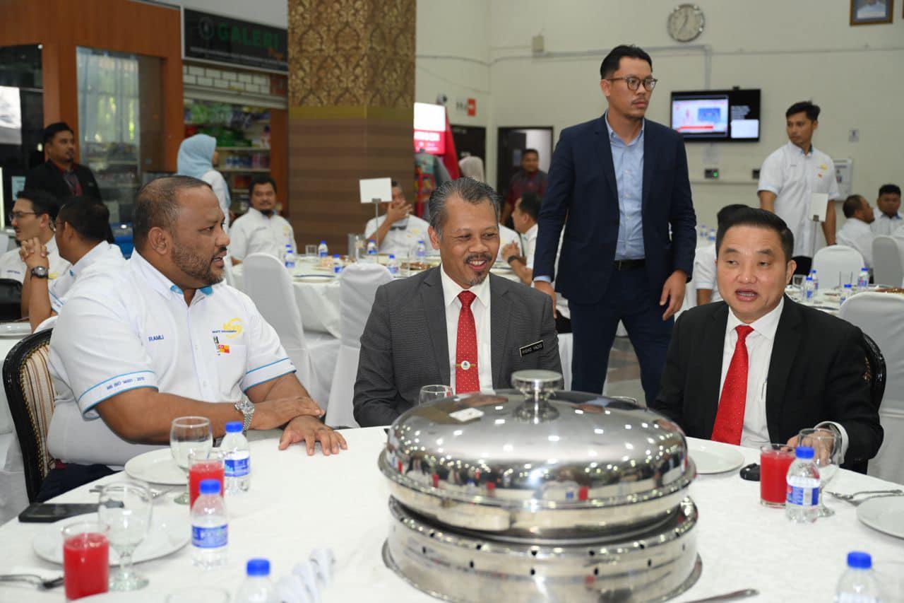 MAJLIS MENANDATANGANI SURAT SETUJU TERIMA (SST)