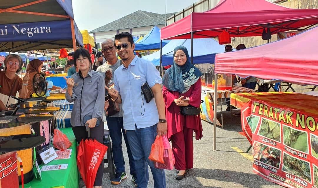 LAWATAN TURUN PADANG KE TAPAK BAZAR RAMADAN BANDAR  RAWANG 