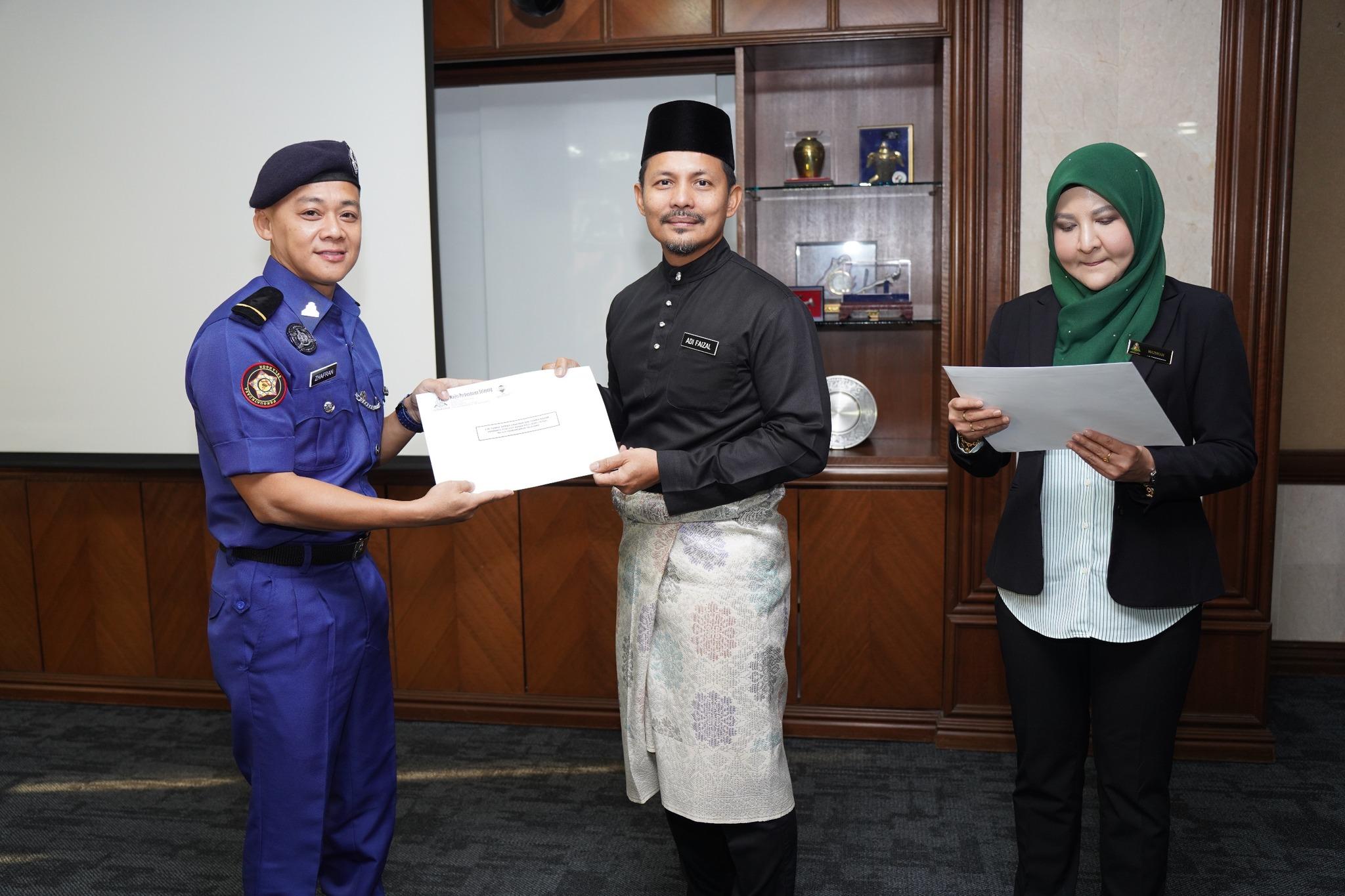 Sekitar Majlis Penyampaian Surat Kenaikan Pangkat yang telah diadakan pada 5 April 2024