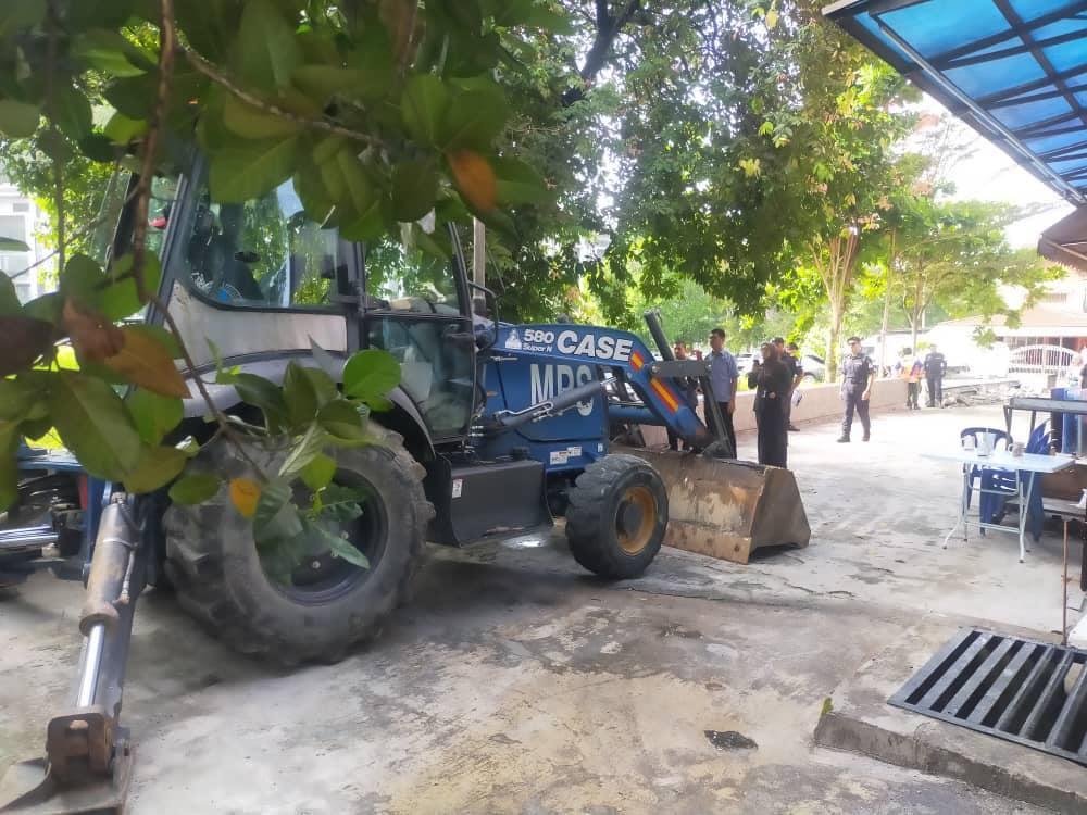 Operasi Perobohan Pembinaan Tanpa Kebenaran