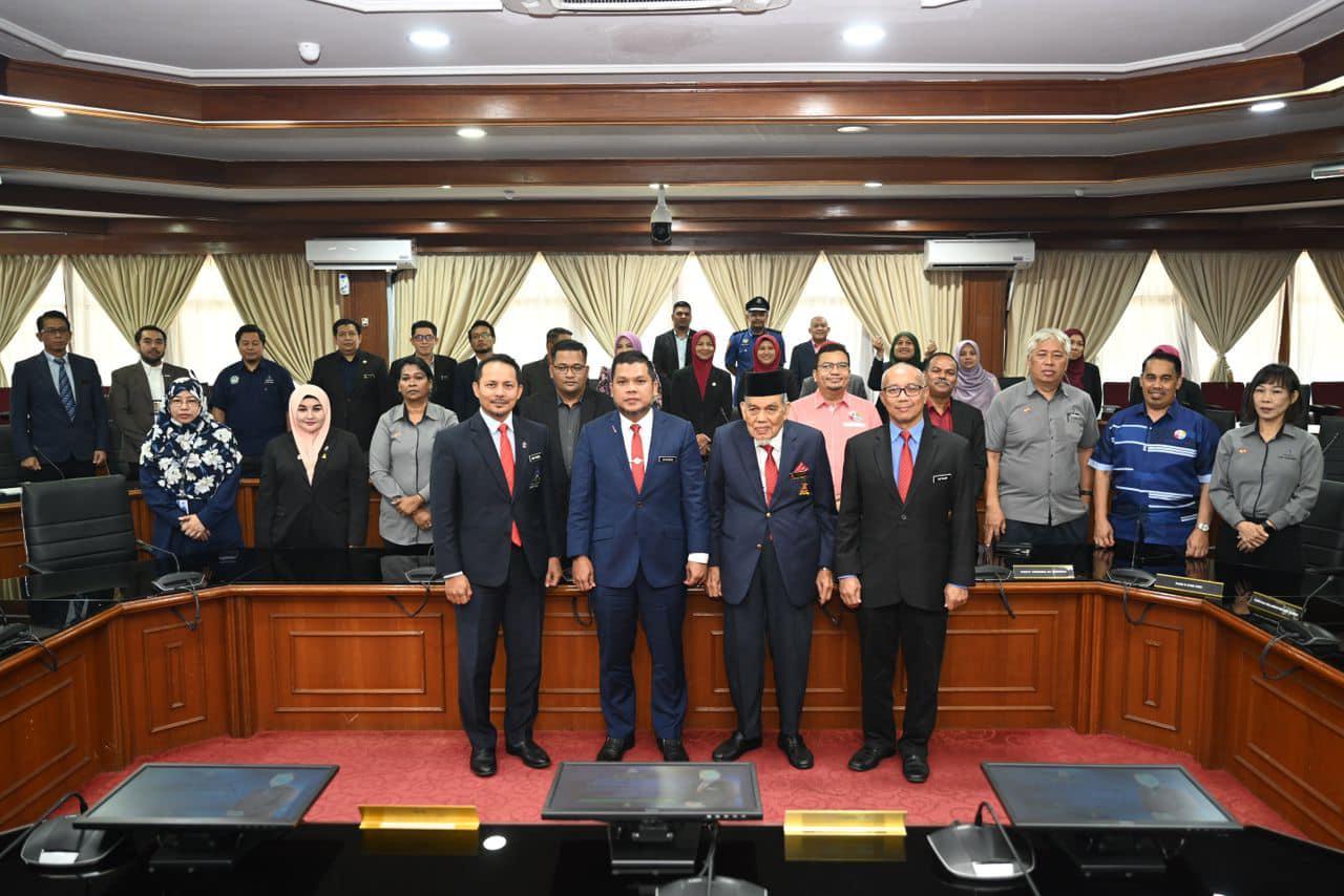 MAJLIS LAFAZ AKUAN TERIMA JAWATAN YDP