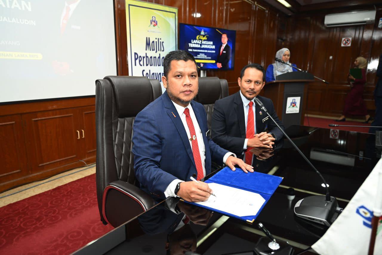 MAJLIS LAFAZ AKUAN TERIMA JAWATAN YDP
