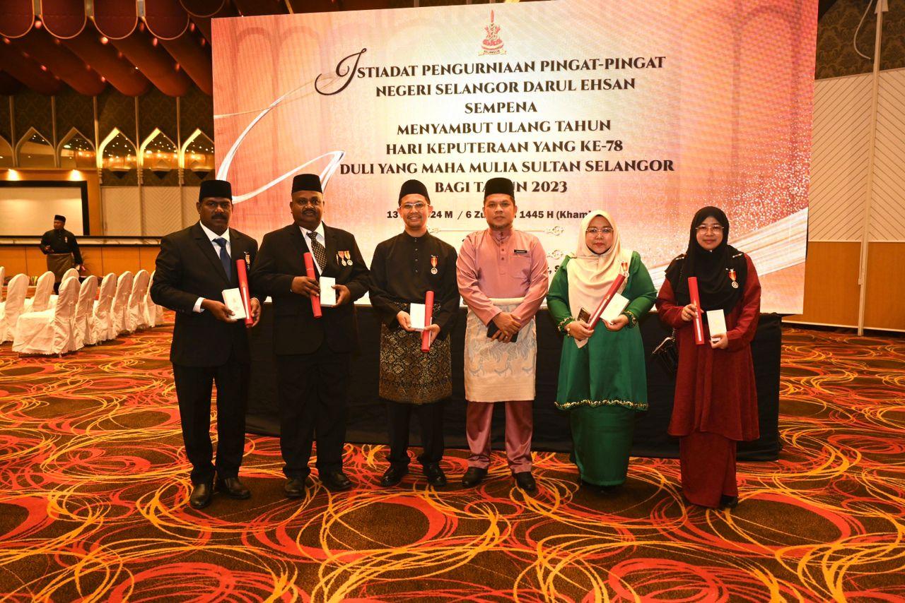 ISTIADAT PENGURNIAAN PINGAT-PINGAT NEGERI SELANGOR