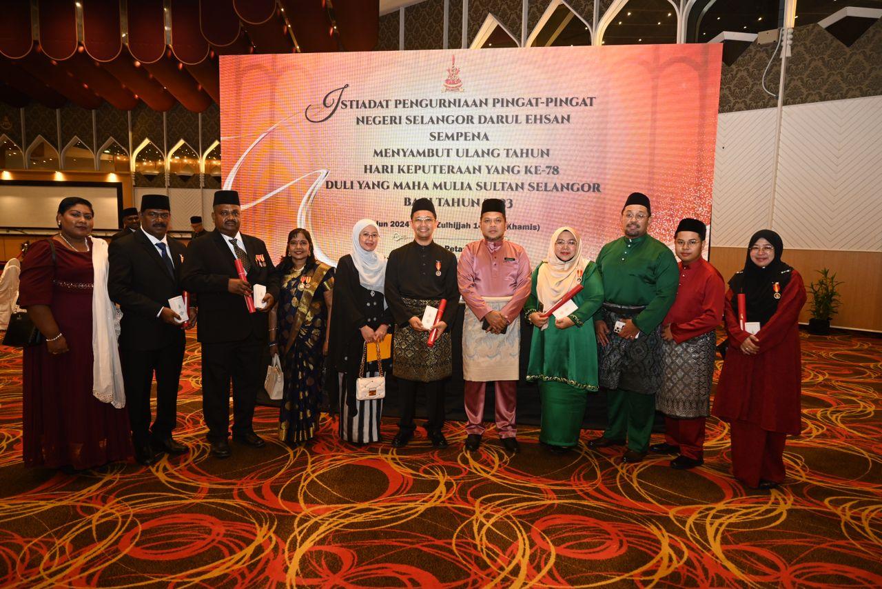 ISTIADAT PENGURNIAAN PINGAT-PINGAT NEGERI SELANGOR