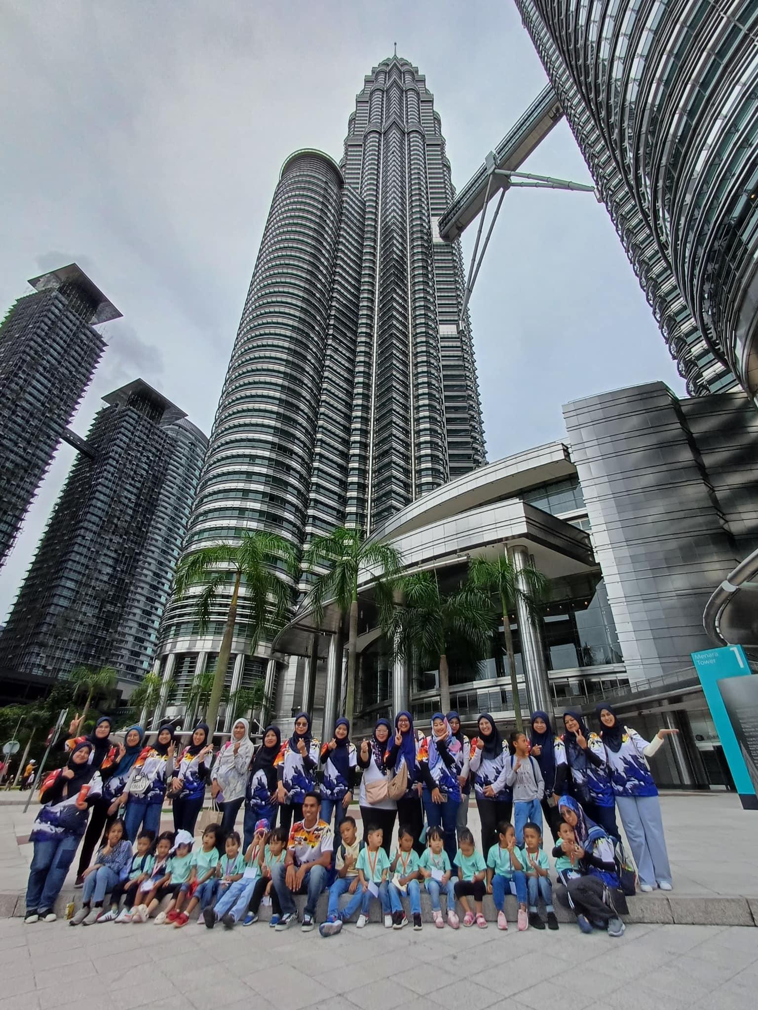 PROGRAM 'THE ADVENTURE TRIPS' KE PETROSAINS, KLCC