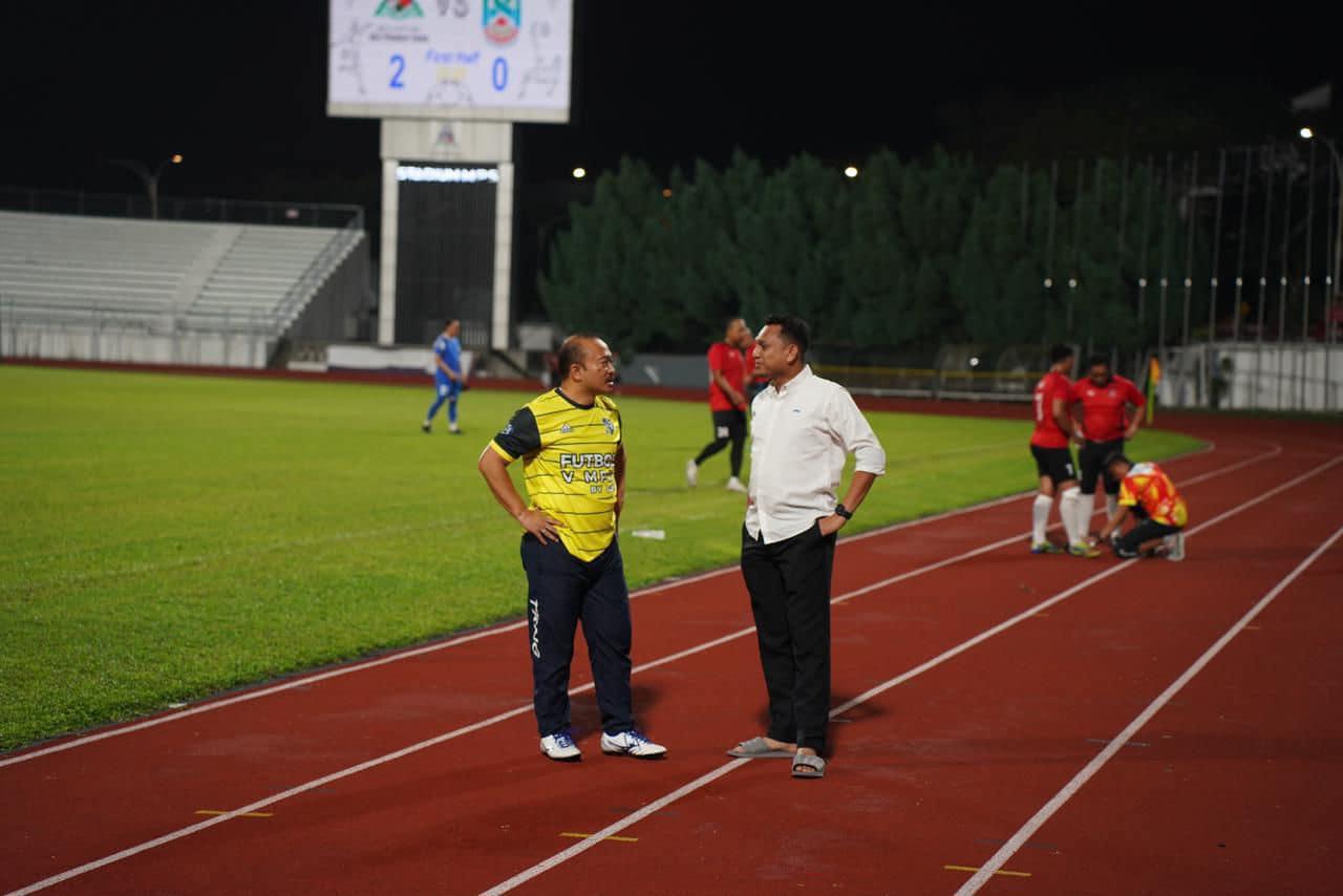 PERLAWANAN PERSAHABATAN BOLA SEPAK VETERAN MPS DAN VETERAN MAJLIS PERBANDARAN KAJANG (MPKJ)