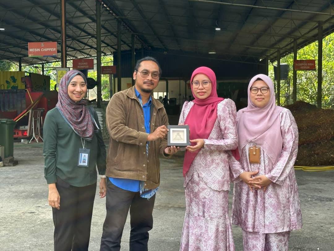 LAWATAN TAPAK KE PUSAT BIOMASS BERSEPADU MBSJ