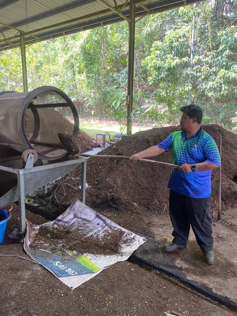 LAWATAN TAPAK KE PUSAT BIOMASS BERSEPADU MBSJ