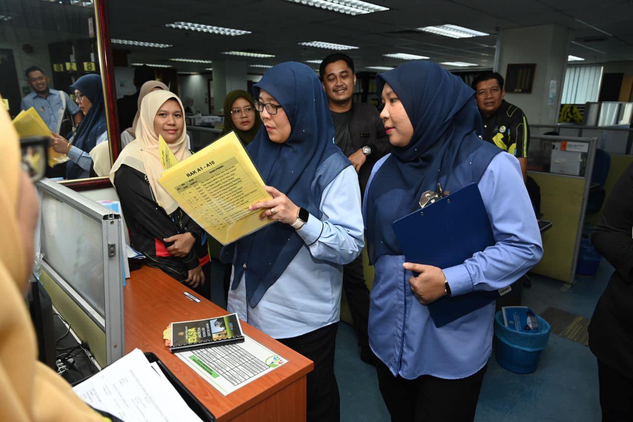 HARI PERTAMA SESI AUDIT PENSIJILAN SEMULA EKOSISTEM KONDUSIF SEKTOR AWAM (EKSA)