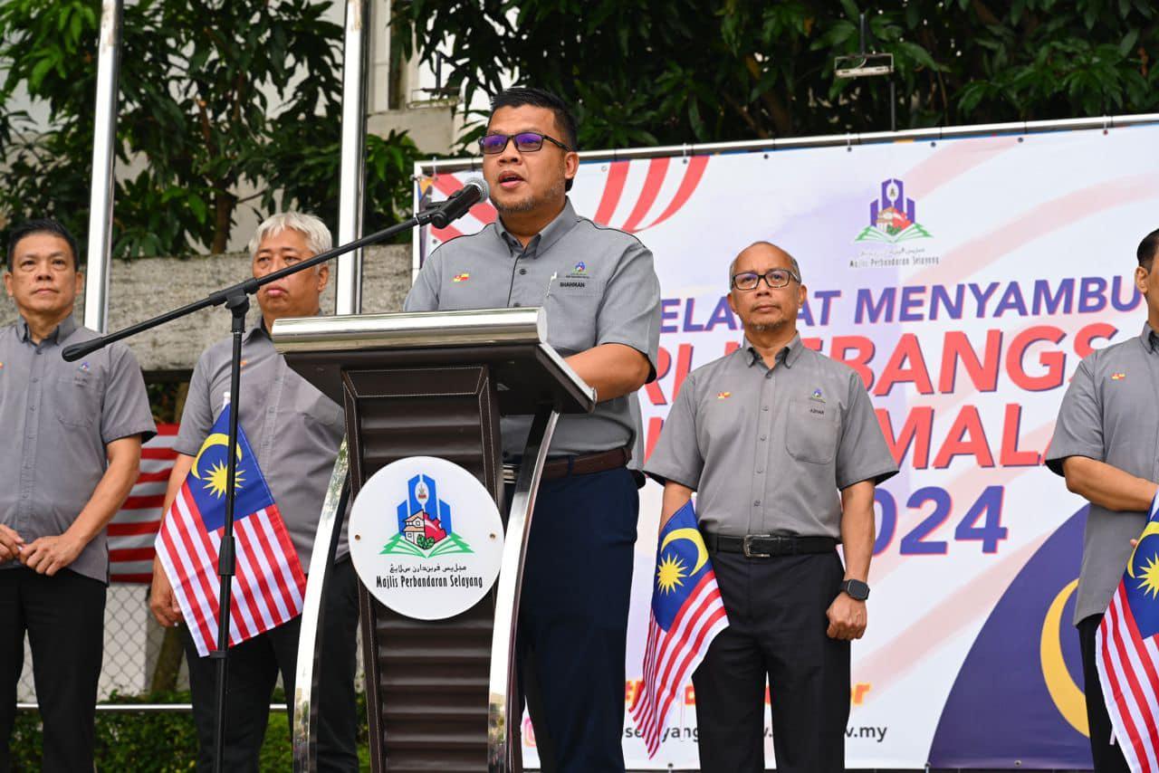 PERHIMPUNAN BULAN OGOS DAN KEMPEN KIBAR JALUR GEMILANG