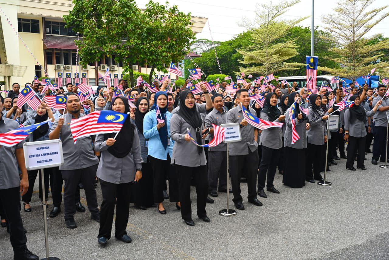 PERHIMPUNAN BULAN OGOS DAN KEMPEN KIBAR JALUR GEMILANG