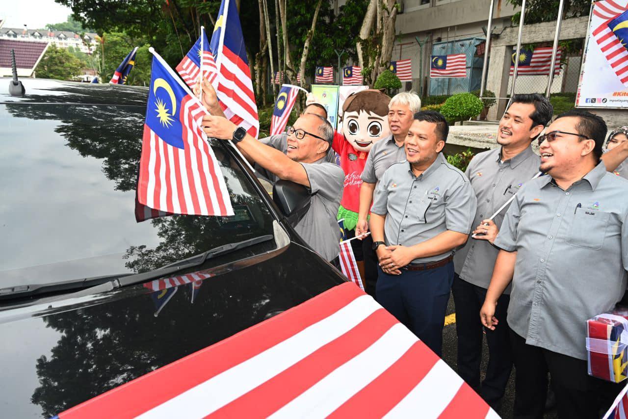 PERHIMPUNAN BULAN OGOS DAN KEMPEN KIBAR JALUR GEMILANG
