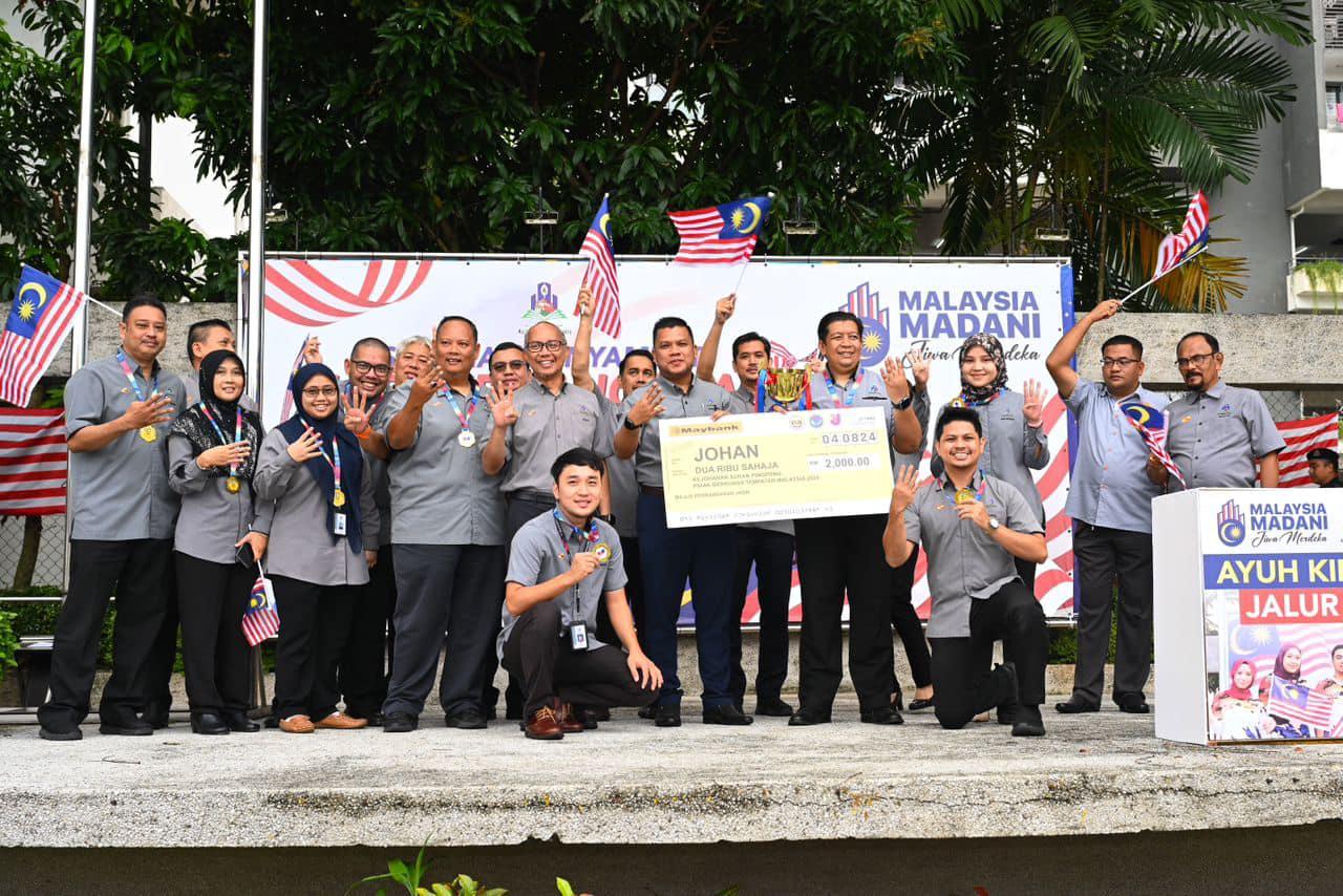 PERHIMPUNAN BULAN OGOS DAN KEMPEN KIBAR JALUR GEMILANG