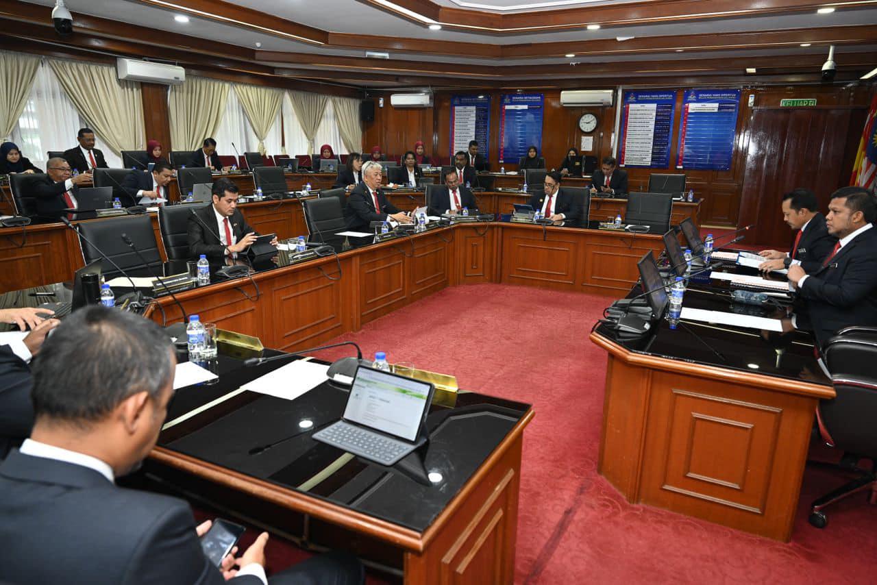 MESYUARAT MAJLIS BILANGAN 8 2024
