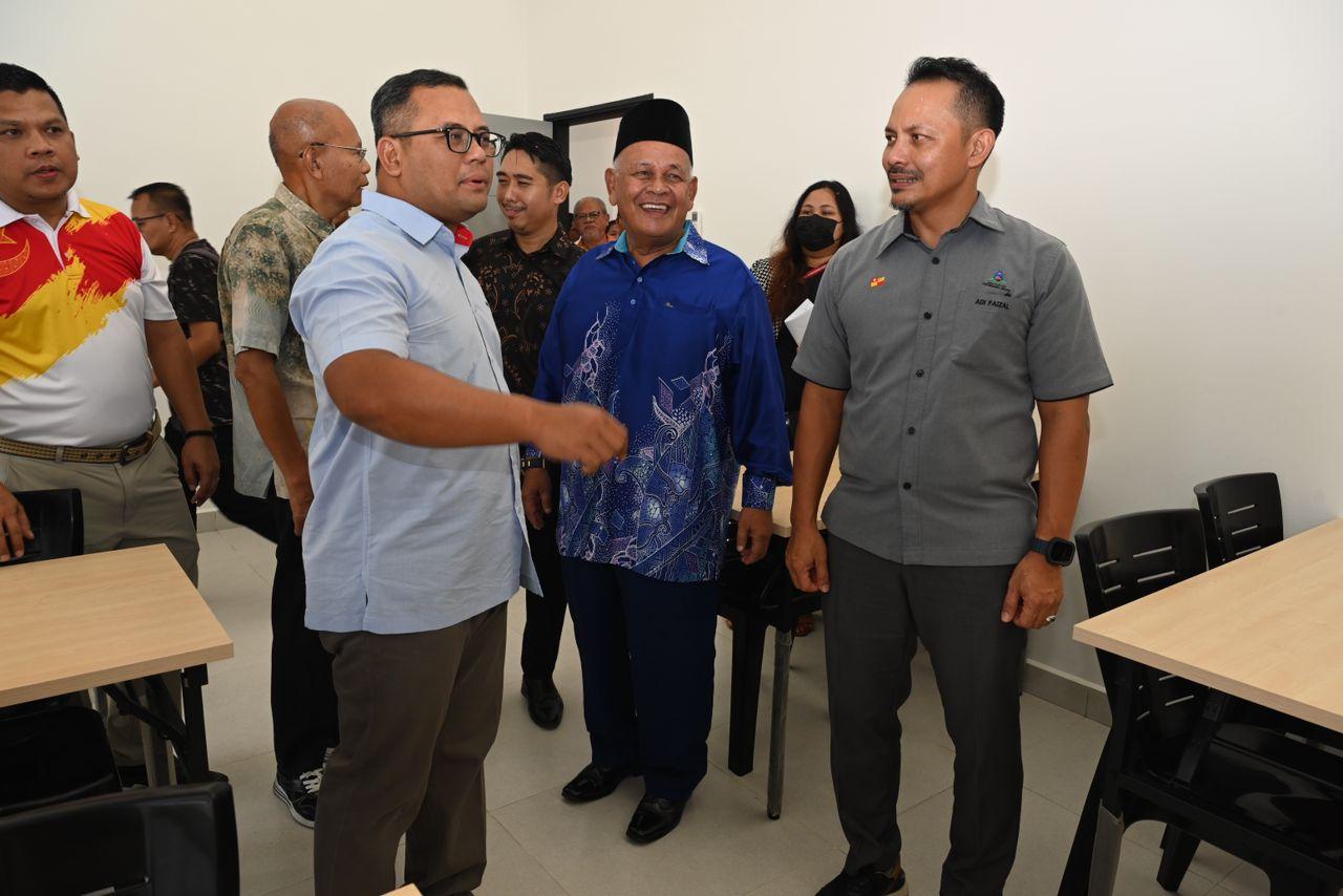MAJLIS PERASMIAN PUSAT AKTIVITI WARGA EMAS (PAWE) SG TUA DAN MAJLIS PECAH TANAH KOMPLEKS ISLAM WIRA DAMAI