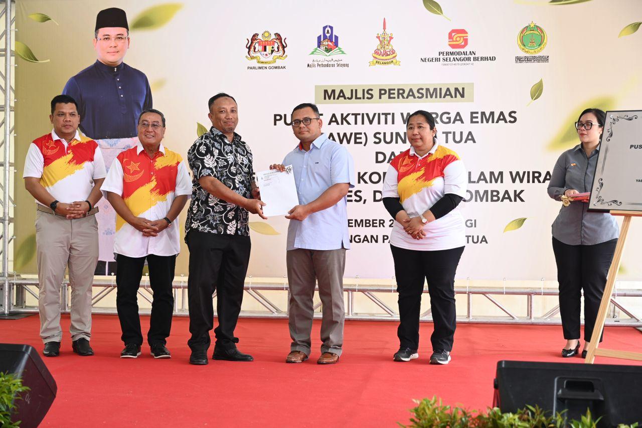 MAJLIS PERASMIAN PUSAT AKTIVITI WARGA EMAS (PAWE) SG TUA DAN MAJLIS PECAH TANAH KOMPLEKS ISLAM WIRA DAMAI