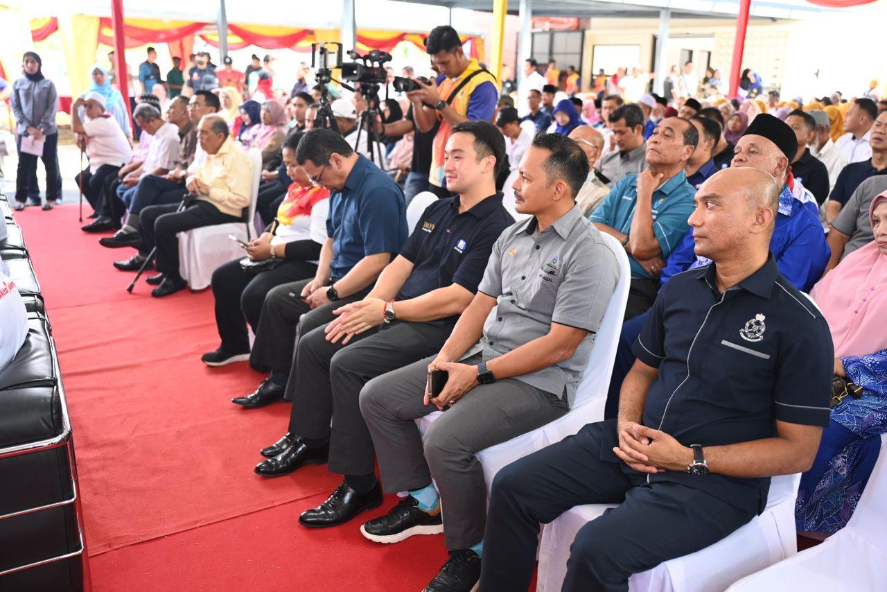 MAJLIS PERASMIAN PUSAT AKTIVITI WARGA EMAS (PAWE) SG TUA DAN MAJLIS PECAH TANAH KOMPLEKS ISLAM WIRA DAMAI