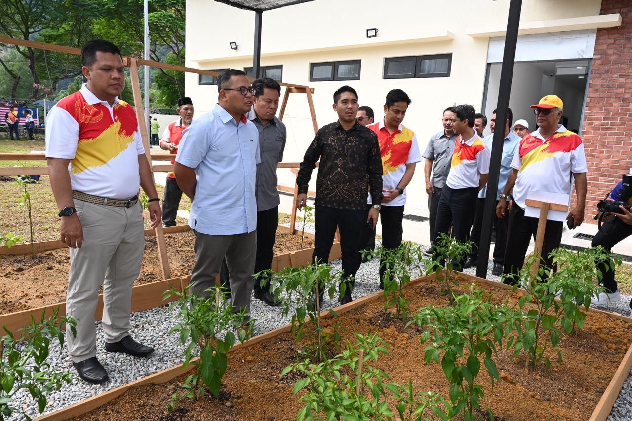 MAJLIS PERASMIAN PUSAT AKTIVITI WARGA EMAS (PAWE) SG TUA DAN MAJLIS PECAH TANAH KOMPLEKS ISLAM WIRA DAMAI