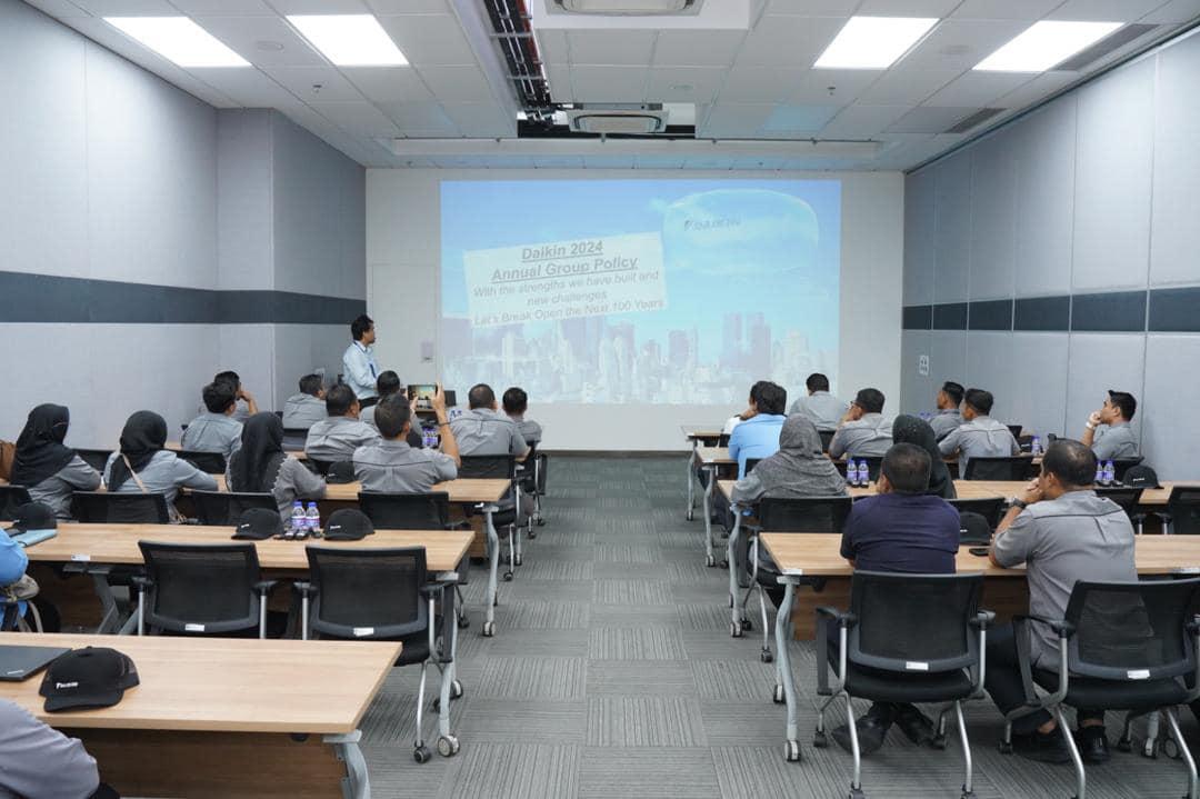 LAWATAN PENANDA ARAS KE DAIKIN MALAYSIA SDN BHD