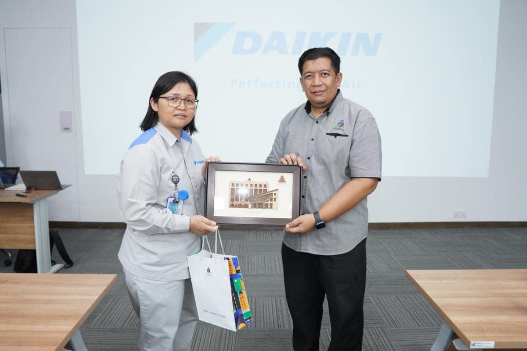 LAWATAN PENANDA ARAS KE DAIKIN MALAYSIA SDN BHD
