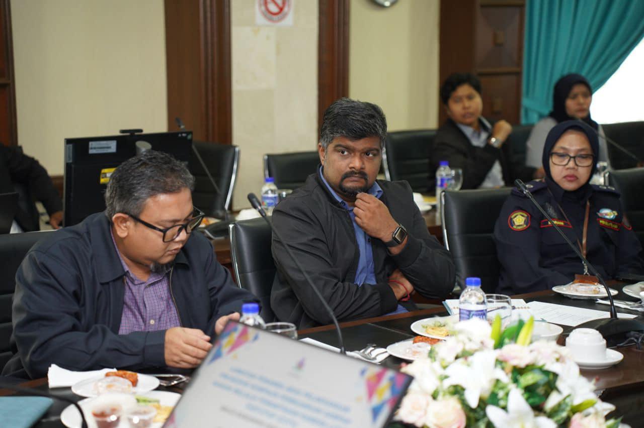 LAWATAN PENANDA ARAS PELAKSANAAN PROSEDUR KOMPAUN PEMBUANGAN SAMPAH HARAM MELALUI PEMANTAUAN KAMERA LITAR TERTUTUP (CCTV)