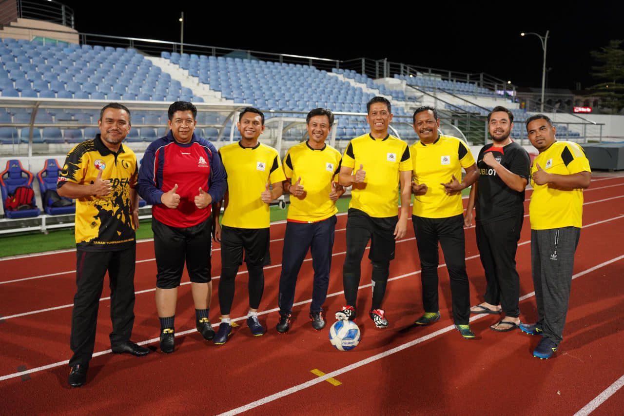 PERLAWANAN PERSAHABATAN BOLA SEPAK MPS DENGAN PASUKAN PILIHAN YB CHUA WEI KIAT