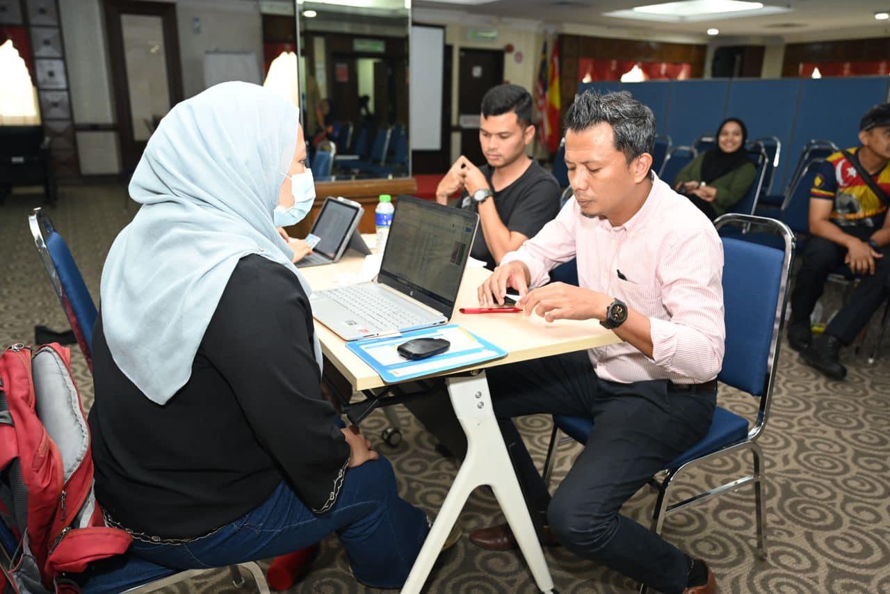 PROGRAM SUNTIKAN VAKSINASI HUMAN PAPILLOMAVIRUS (HPV)