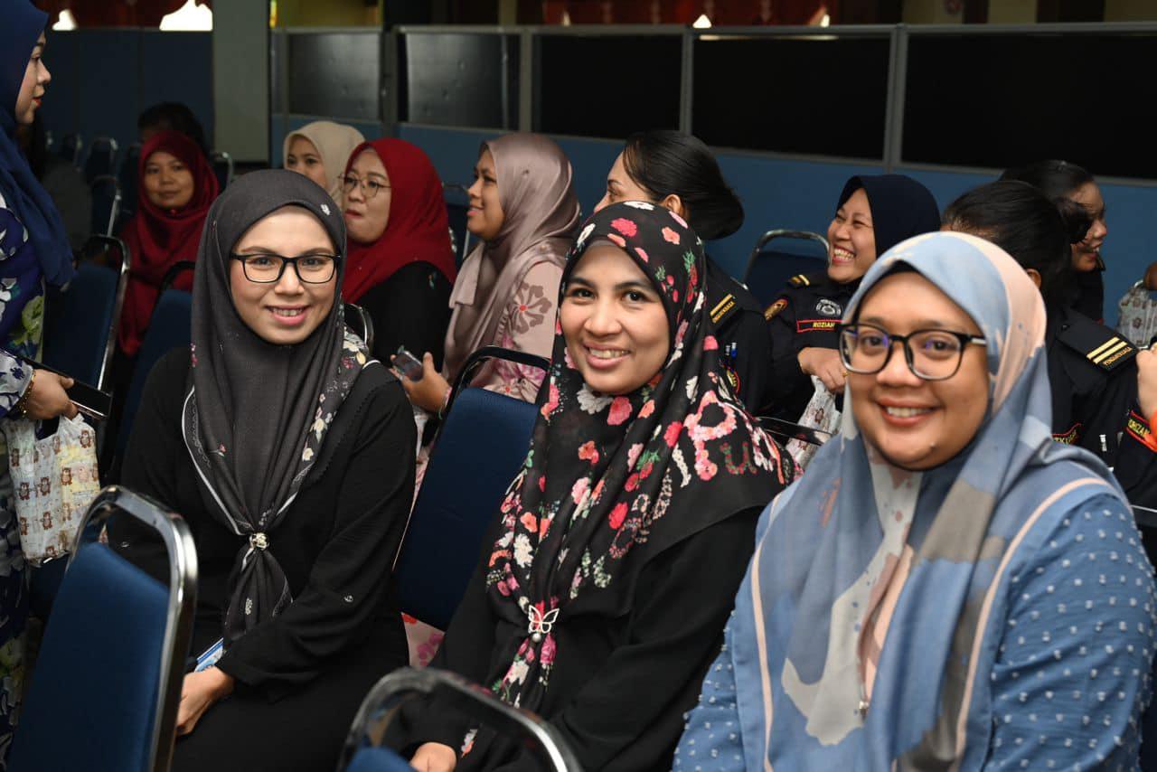 PROGRAM SUNTIKAN VAKSINASI HUMAN PAPILLOMAVIRUS (HPV)