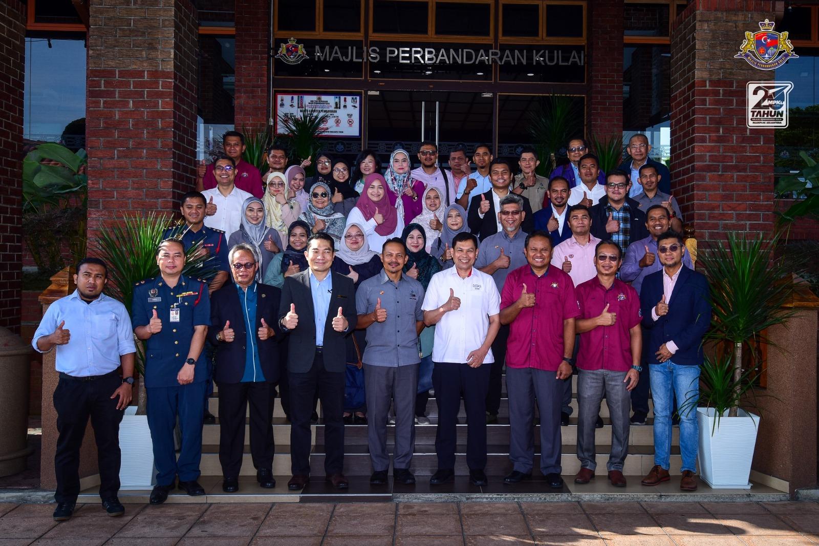 LAWATAN PENANDA ARAS MAJLIS PERBANDARAN SELAYANG KE MAJLIS PERBANDARAN KULAI DAN SEDENAK TECH PARK JOHOR
