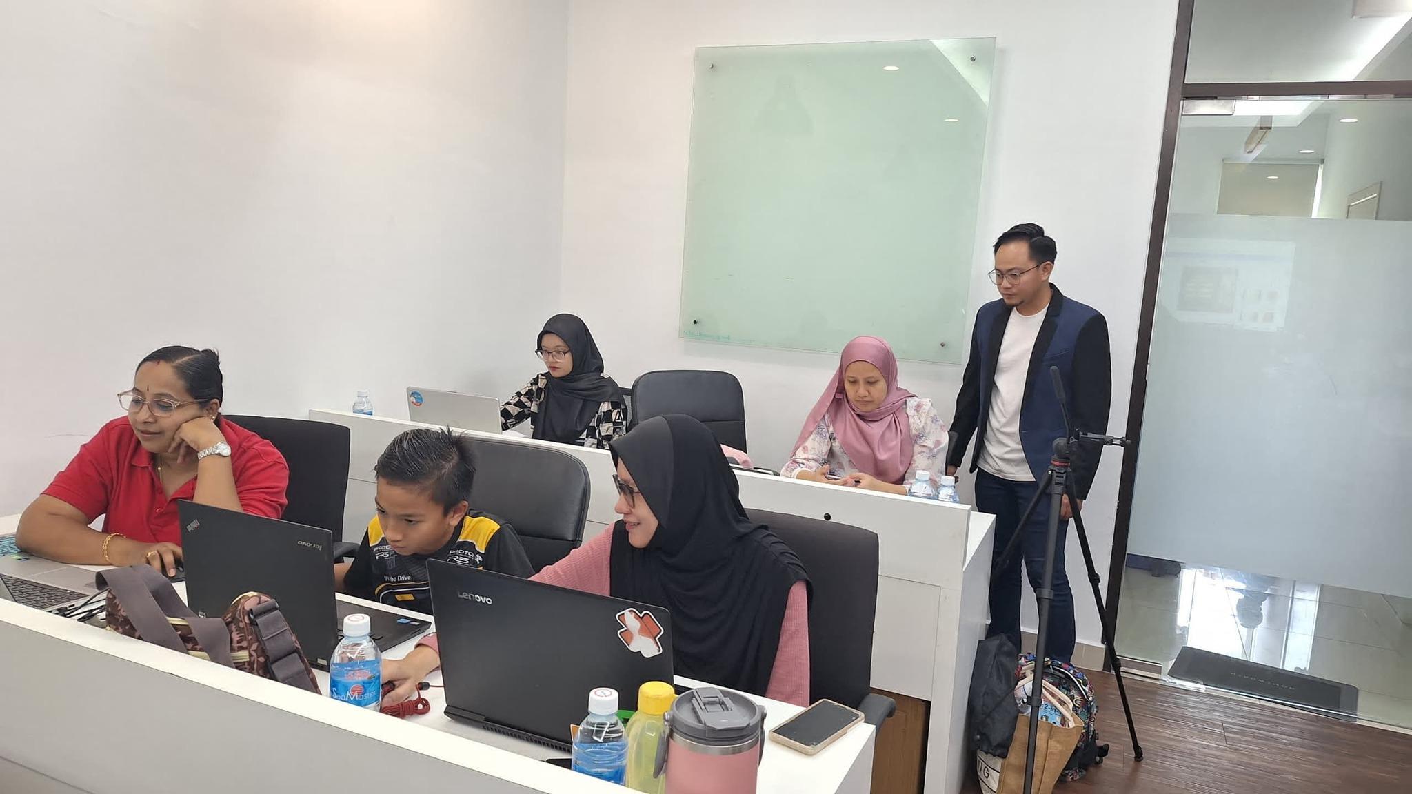 PROGRAM AHLI MAJLIS @ JKP ZON - PUAN RUHANAH