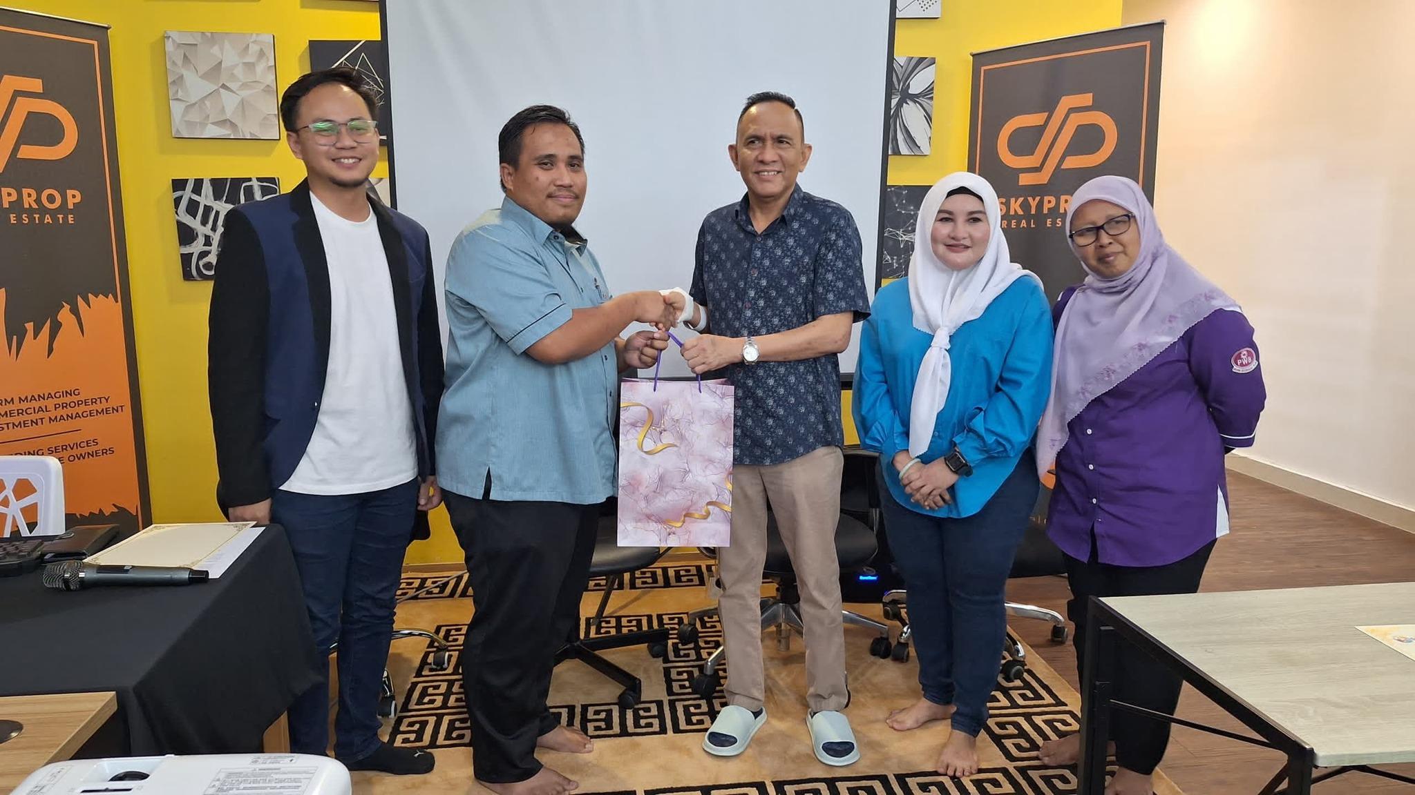 PROGRAM AHLI MAJLIS @ JKP ZON - PUAN RUHANAH