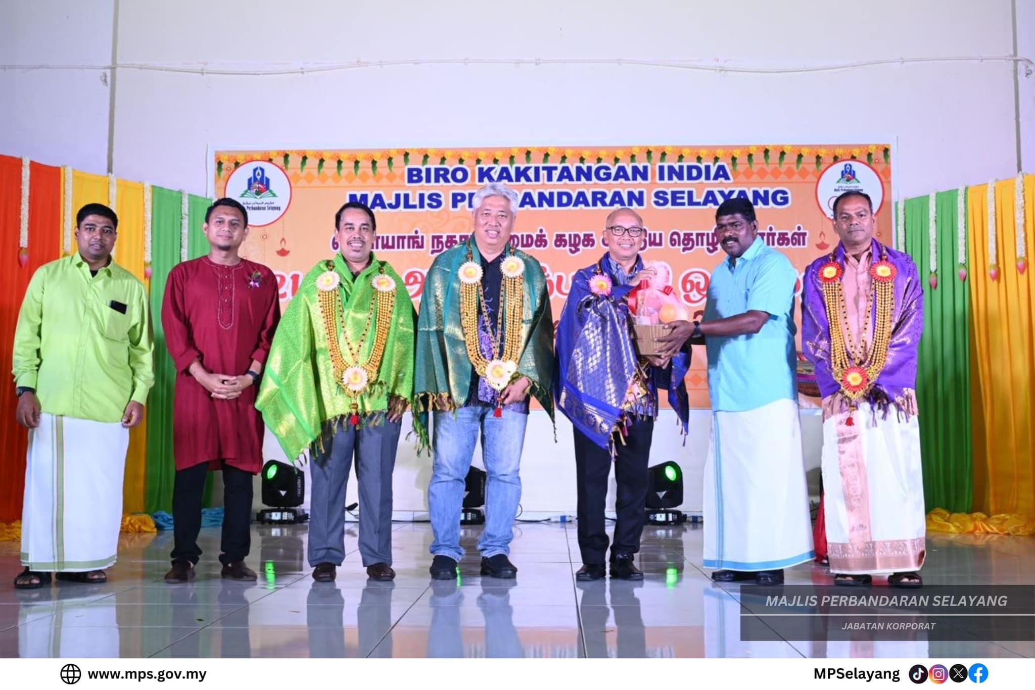  MAJLIS SINARAN DEEPAVALI