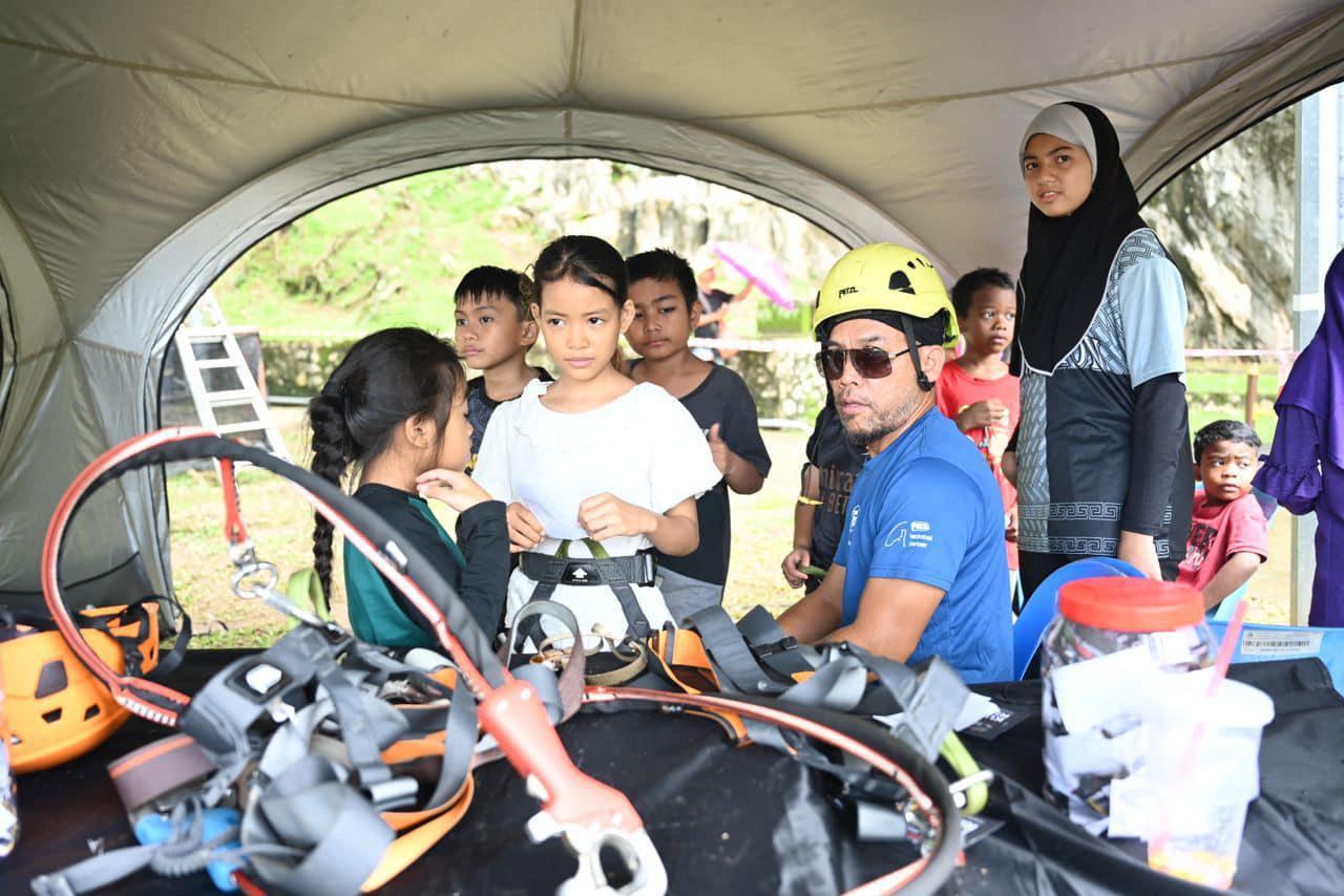 KARNIVAL EKSTREM GEOPARK GUA DAMAI