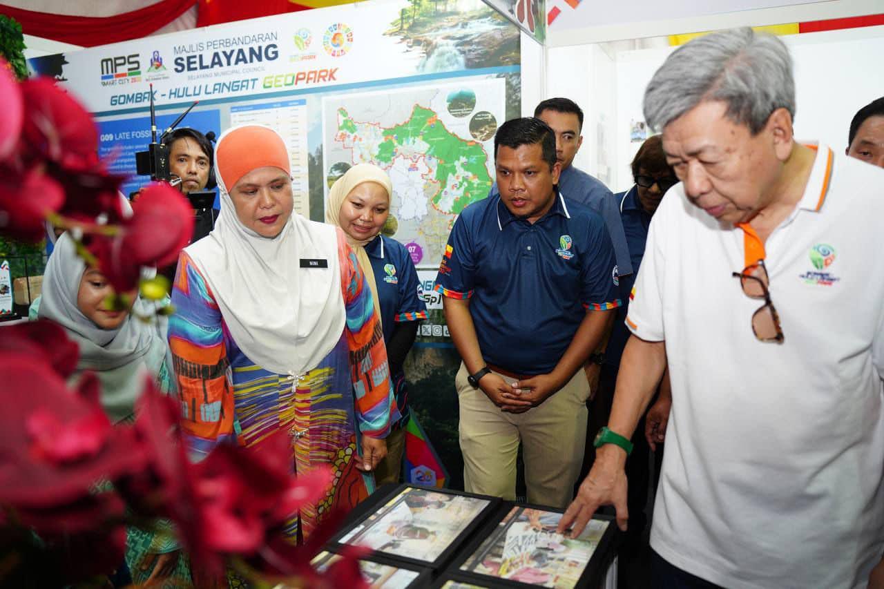 DYMM SULTAN SELANGOR ISYTIHAR GOMBAK-HULU LANGAT GEOPARK KEBANGSAAN PERTAMA SELANGOR