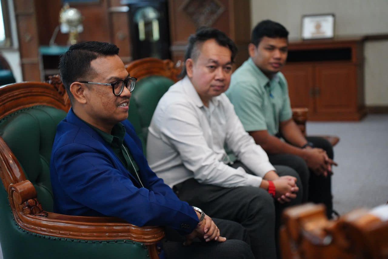 KUNJUNG HORMAT PENGURUSAN AIR SELANGOR WILAYAH GOMBAK KE PEJABAT YANG DIPERTUA