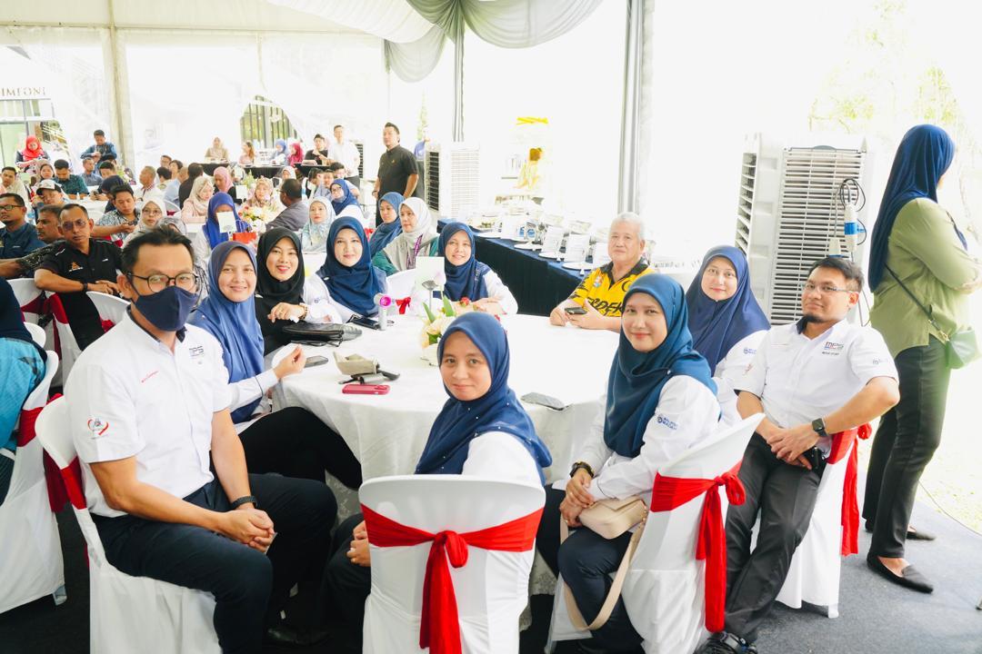 MAJLIS PERASMIAN PROGRAM WARNA WARNI BOTANI FESTIVAL FABRIKASI