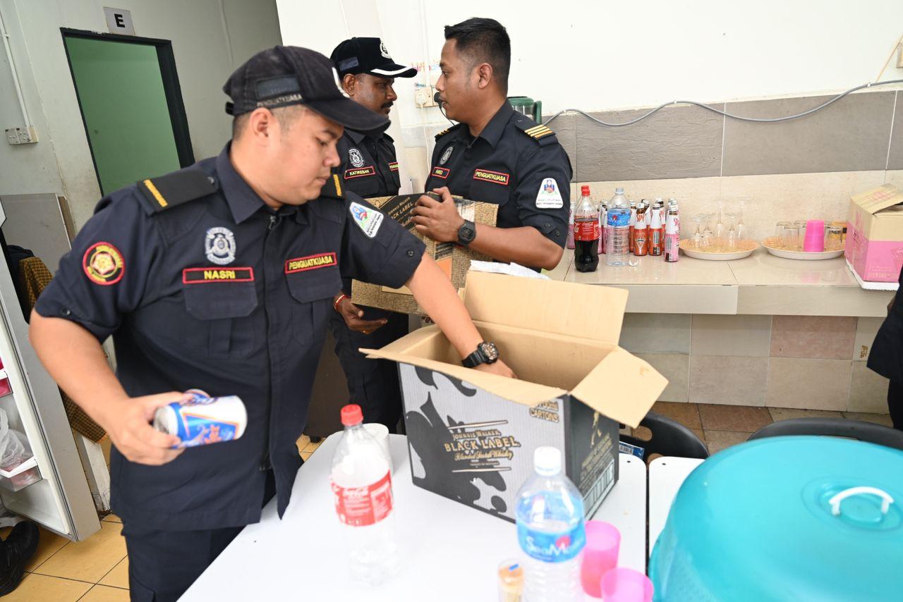 OPERASI PENIAGA WARGA ASING DI KAWASAN MATANG PAGAR, SUNGAI BULOH
