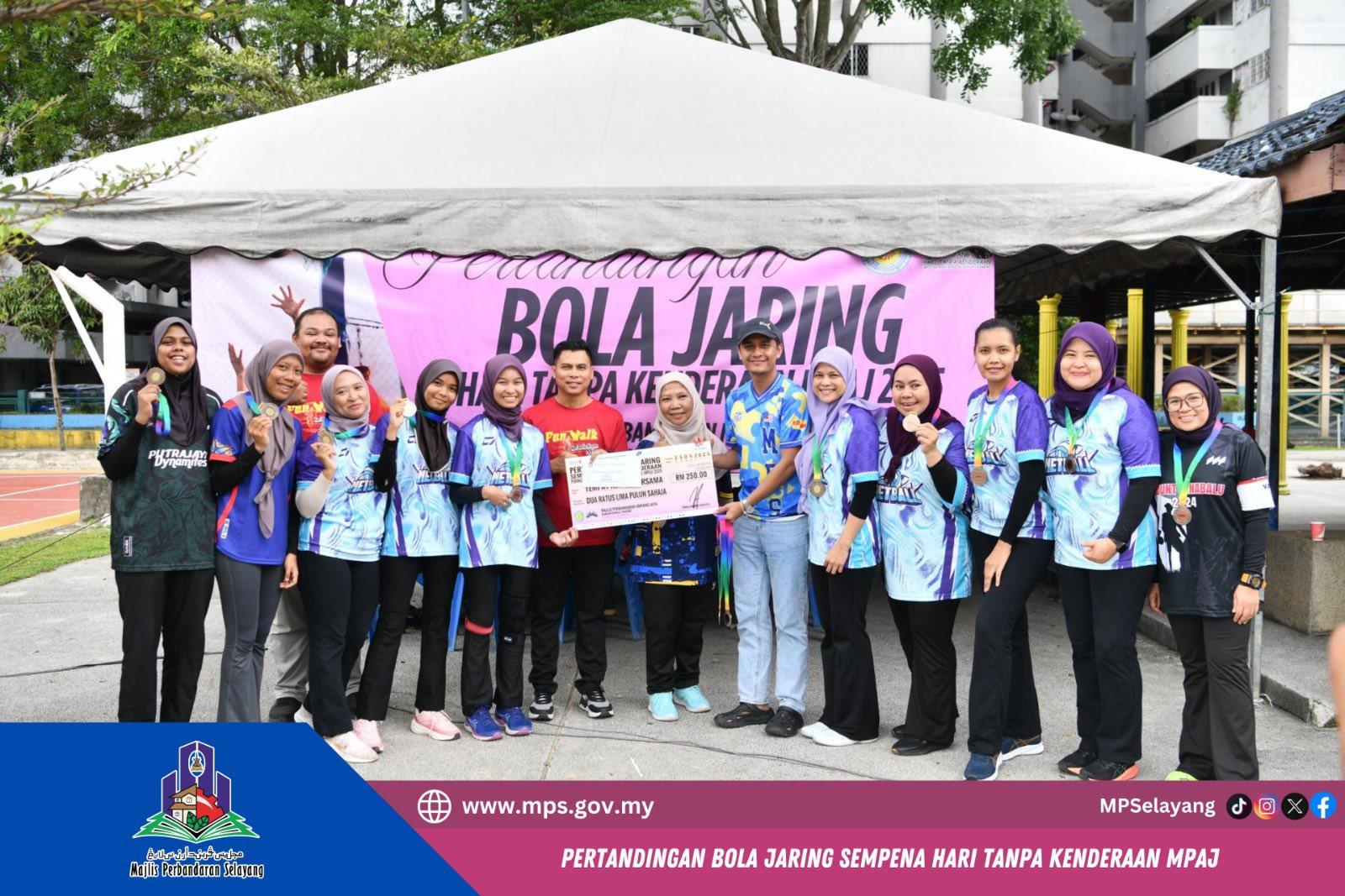 PASUKAN BOLA JARING MPS RAIH TEMPAT KETIGA DALAM PERTANDINGAN ANJURAN MPAJ