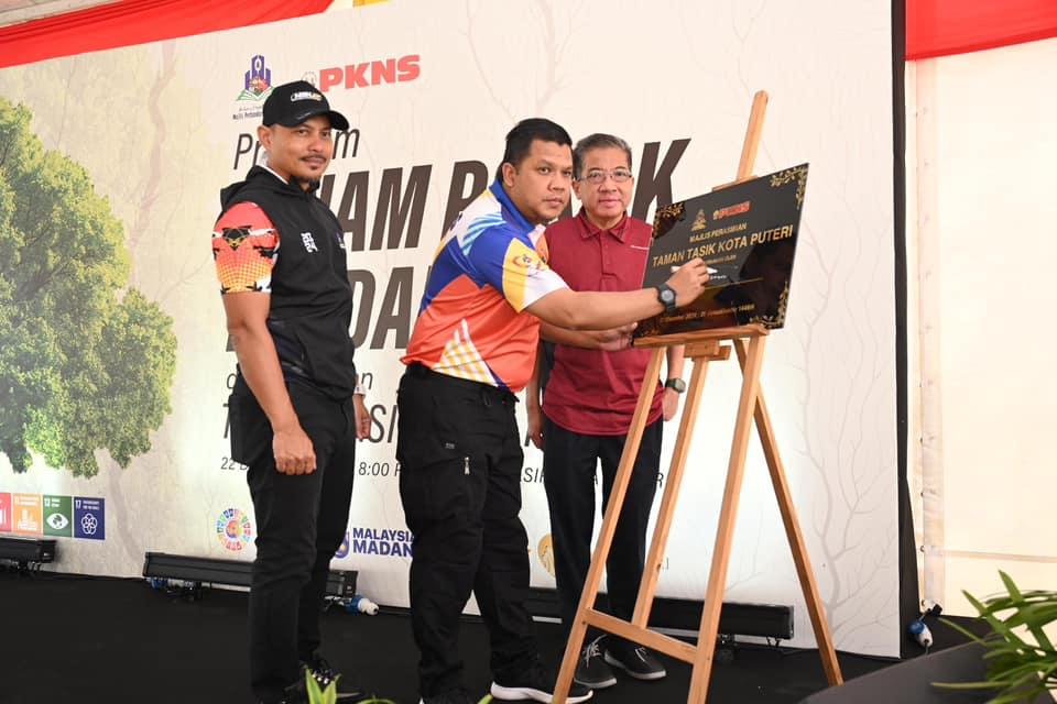 PROGRAM TANAM POKOK PERDANA 2024 DAN PERASMIAN TAMAN TASIK KOTA PUTERI