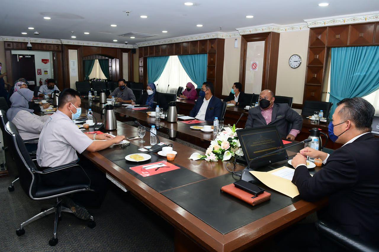 Lawatan Institut Penyelidikan Perhutanan Malaysia (FRIM) Ke MPS