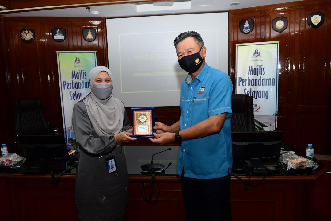 Lawatan Majlis Daerah Pekan