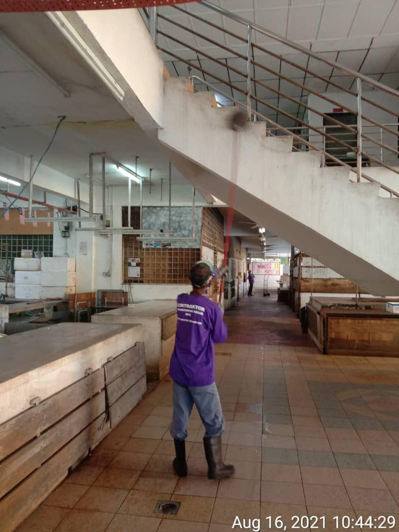 Pembersihan Dan Disinfeksi Pasar Awam