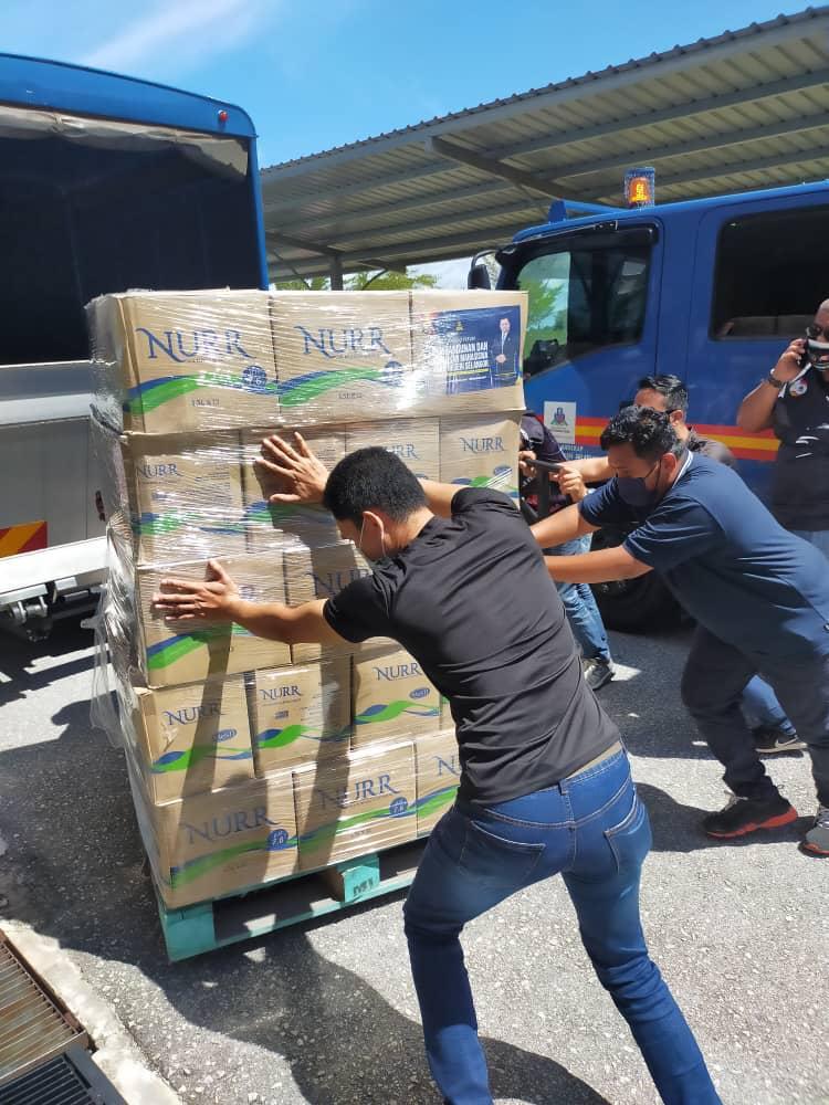 Program Penghantaran Bantuan Mahasiswa Selangor Sempena Pakej Kita Selangor 2.0 2