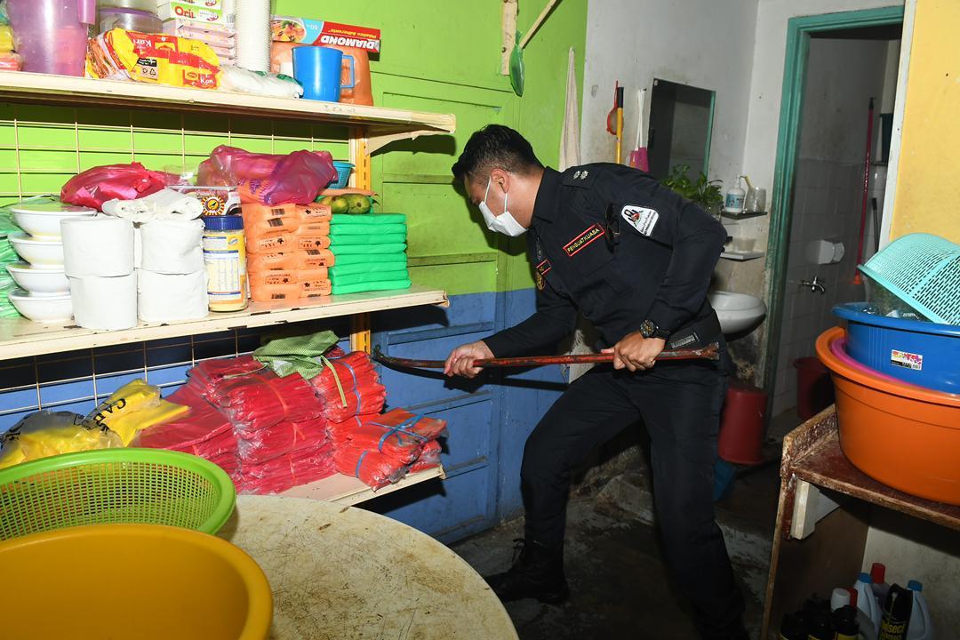 Tindakan Sitaan Premis Perniagaan Tanpa Lesen