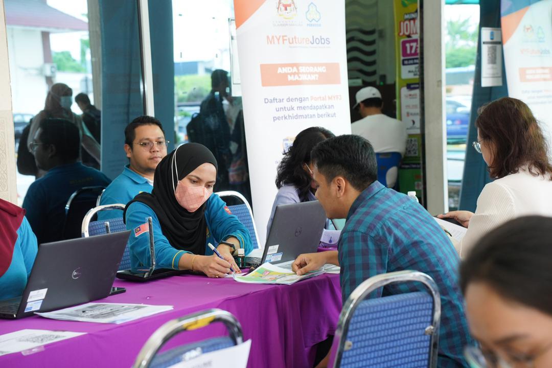 Mini Karnival Jom Kerja