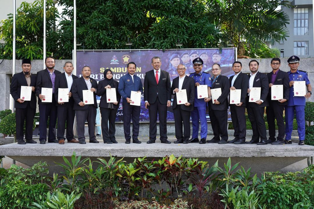 Majlis Penyerahan Watikah Pelantikan Pegawai Pilihan Raya Umum Dewan Negeri Selangor Ke-15