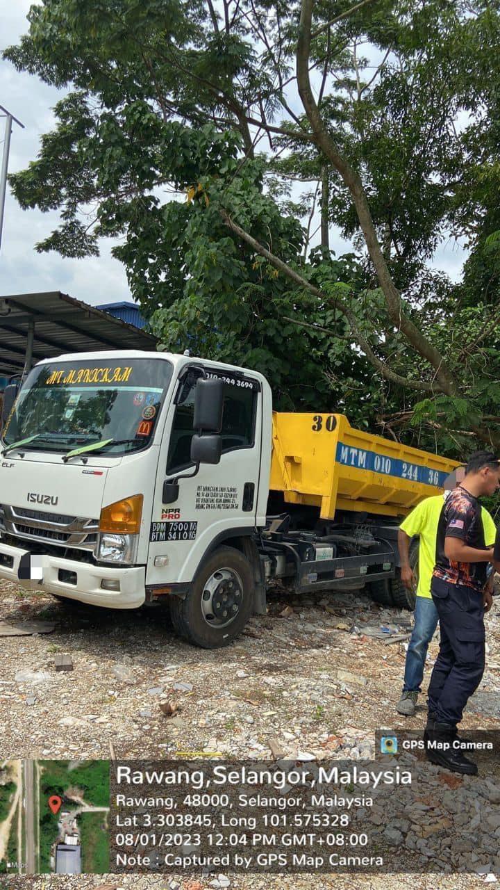 Lori Sampah Disita
