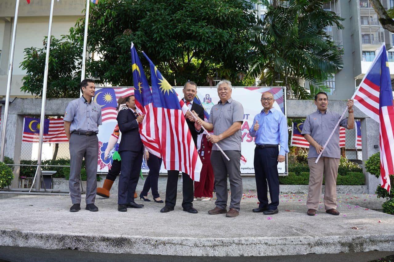 Kempen Kibar Jalur Gemilang