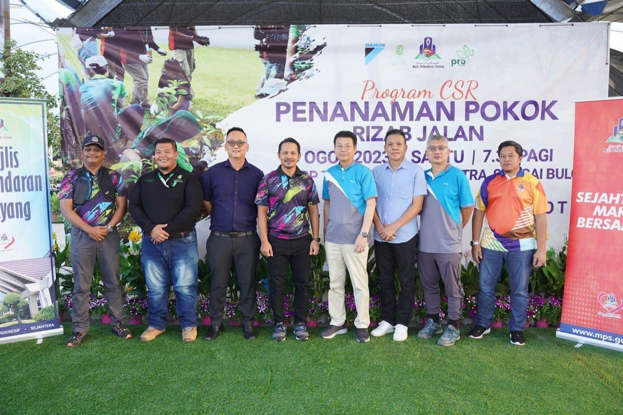 Program CSR Penanaman Pokok Rizab Jalan Dengan Kerjasama Daikin Malaysia, I-Green Landscape Dan Pro T