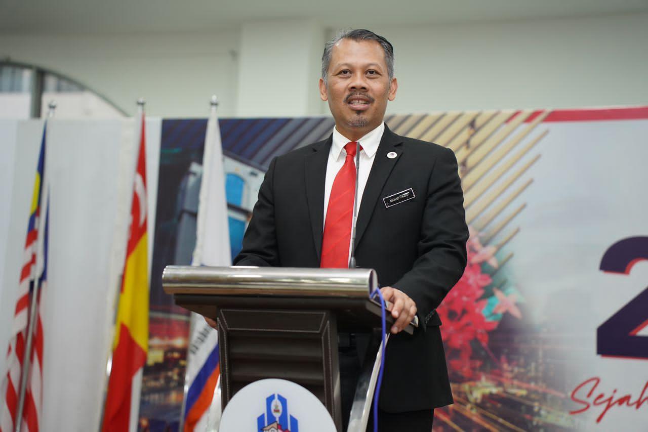 Majlis Penyerahan Bendera Kepada Kontinjen Sukan MPS